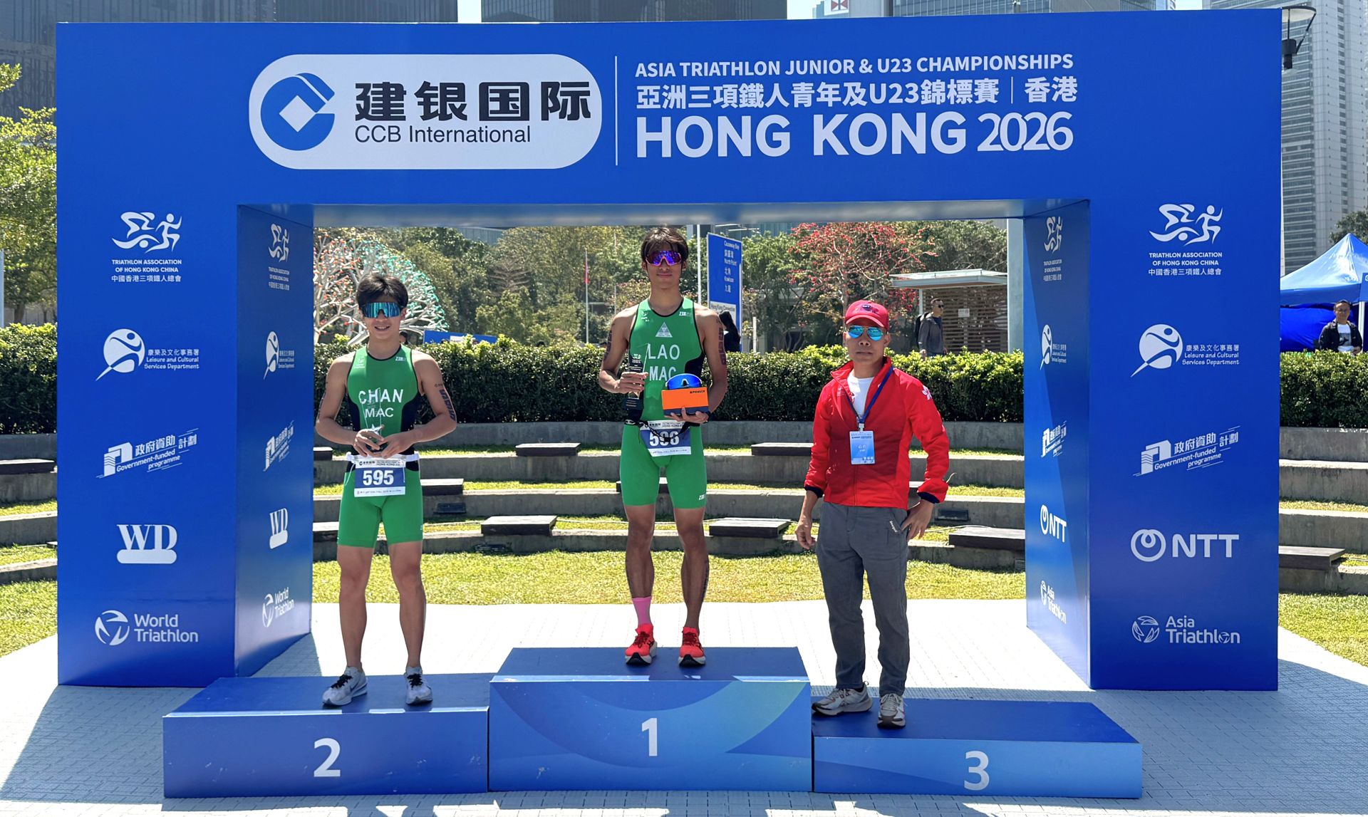 Students Lao Cheok Hei and Chan Chon Ip win gold and silver at the 2026 Asia Triathlon Junior and U23 Championships
