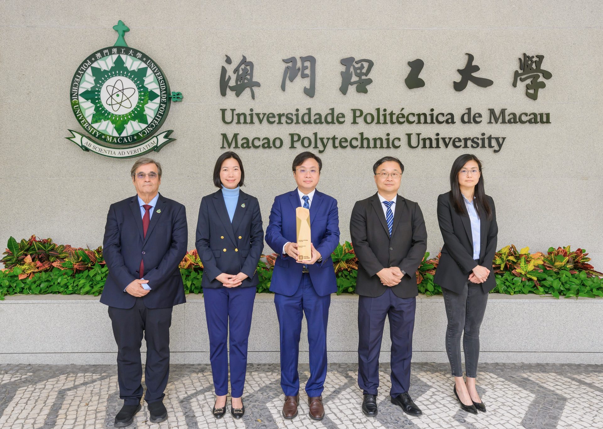 The core MPU team involved in the award submission included Rector Professor Marcus Im (centre), Vice-Rector Dr Vivian Lei (2nd from left), Dean of Faculty of Applied Sciences Professor Lam Chan Tong (2nd from right), Associate Dean of Faculty of Languages and Translation Professor Joaquim Carvalho (1st from left), and Head of Academic Affairs Department Dr Christy Cheong (1st from right).